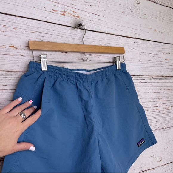 LIKE NEW Patagonia baggies shorts - Picture 5 of 7